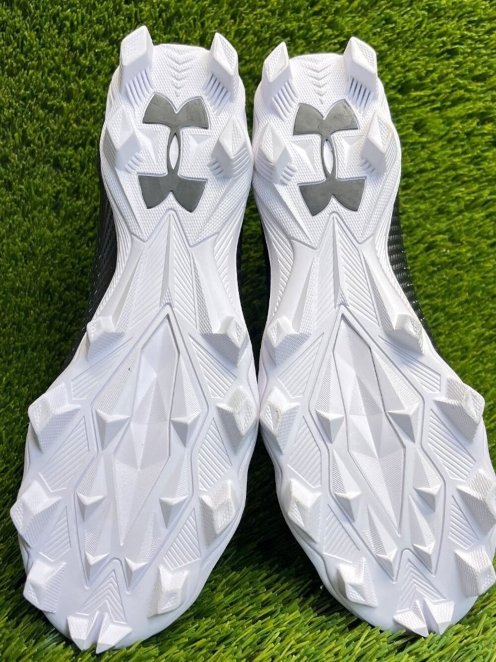 Under Armour Highlight Franchise RM 2.0 Mens Size 9 Black White Football Cleats - Picture 7 of 10